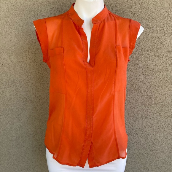 BCBGMaxAzria Tops - 100% Silk 2 Pockets Sleeveless Sheer V Neck Blouse